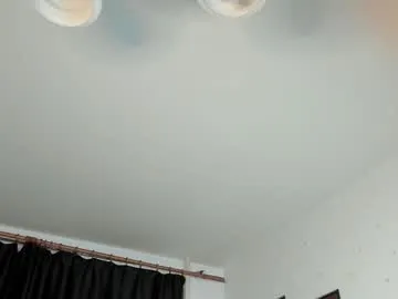 katyfoxx – webcam model profile photo Image 1