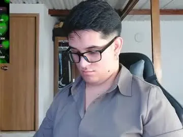 octavarium211 – webcam model profile photo Image 12