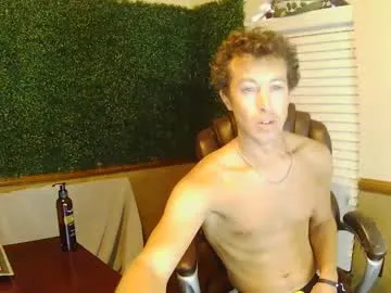 YoungSquad – webcam model profile photo Image 5