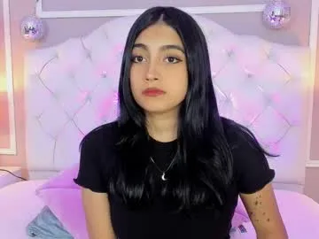 lucretiaburnaugh – webcam model profile photo Image 11