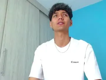 FaaBinaa – webcam model profile photo Image 5