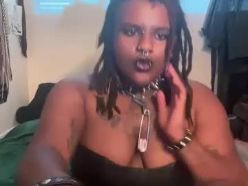 little_effy18_ – webcam model profile photo Image 13