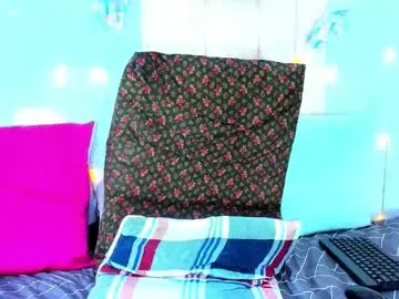 hina_porn – webcam model profile photo Image 4