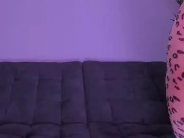 sigmasian – webcam model profile photo Image 3