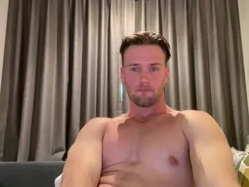 PinkyPai – webcam model profile photo Image 12