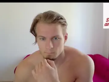 -teenytiny- – webcam model profile photo Image 10