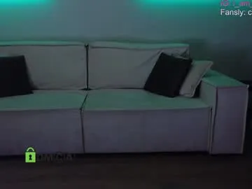 charlotte_williams_1 – webcam model profile photo Image 18