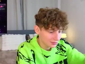 aronyou_win – webcam model profile photo Image 2