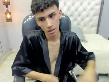 mon1_day – webcam model profile photo Image 5