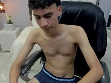 mon1_day – webcam model profile photo Image 6