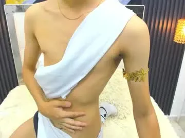 mon1_day – webcam model profile photo Image 8