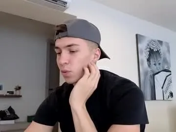 TwoPlay – webcam model profile photo Image 3