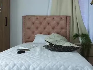 freak7_7show – webcam model profile photo Image 16