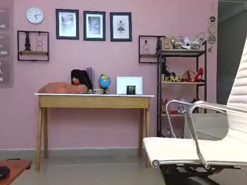 freak7_7show – webcam model profile photo Image 2