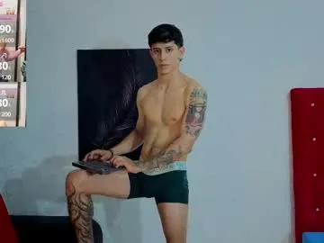 octavarium211 – webcam model profile photo Image 3