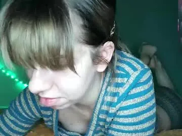 raisawetsx – webcam model profile photo Image 11