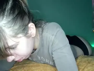 raisawetsx – webcam model profile photo Image 17