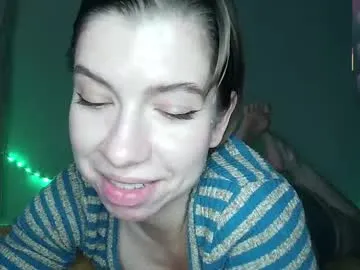 raisawetsx – webcam model profile photo Image 2