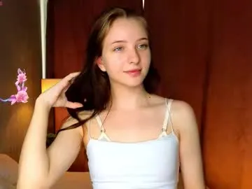 psychedelic_baby_18 – webcam model profile photo Image 12