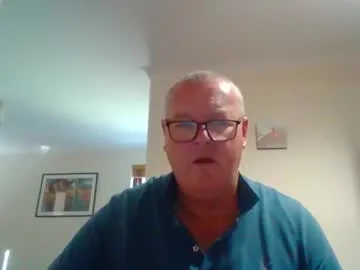 jucieLussie – webcam model profile photo Image 10