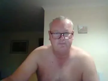 jucieLussie – webcam model profile photo Image 11