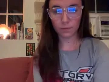 millemimi – webcam model profile photo Image 7