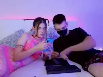 uwuxo – webcam model profile photo Image 11