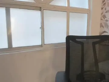 otouhu76 – webcam model profile photo Image 7