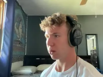 kinksubbydubby – webcam model profile photo Image 18