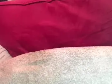 TOP_po – webcam model profile photo Image 14