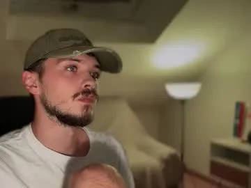 cumb_and_cumber – webcam model profile photo Image 12