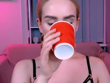 sophieerain – webcam model profile photo Image 5