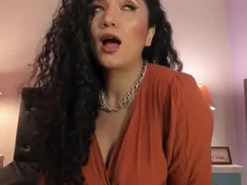 Taanni – webcam model profile photo Image 5