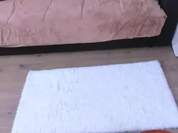 senniabella – webcam model profile photo Image 19