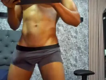 Yna-and-Yn – webcam model profile photo Image 6