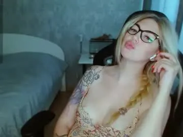 luckrose – webcam model profile photo Image 3