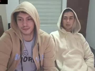 lynn9000 – webcam model profile photo Image 2