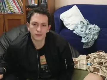 lynn9000 – webcam model profile photo Image 7