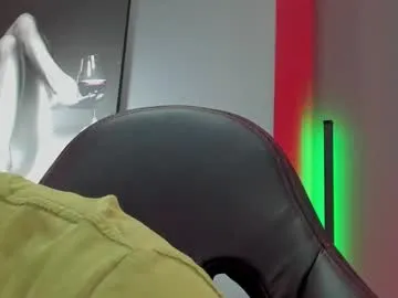 HopeHeaven – webcam model profile photo Image 17