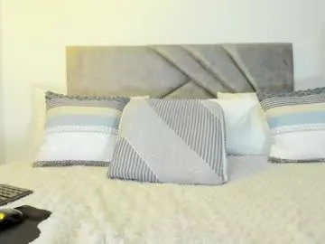 lucretiaburnaugh – webcam model profile photo Image 4