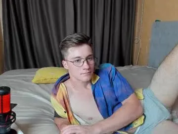 IORio2 – webcam model profile photo Image 17