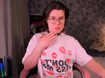 amcutefatima – webcam model profile photo Image 2