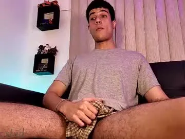 lynn9000 – webcam model profile photo Image 13