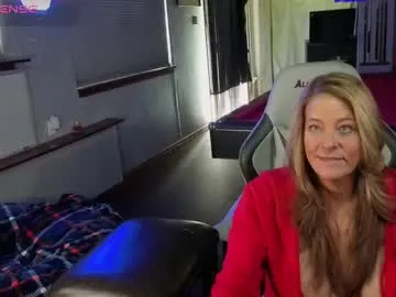 lucretiaburnaugh – webcam model profile photo Image 16