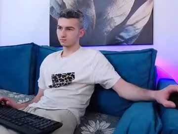 livenull – webcam model profile photo Image 4