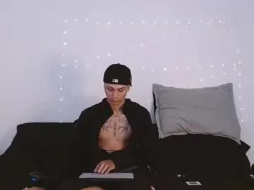 Anallovess – webcam model profile photo Image 3