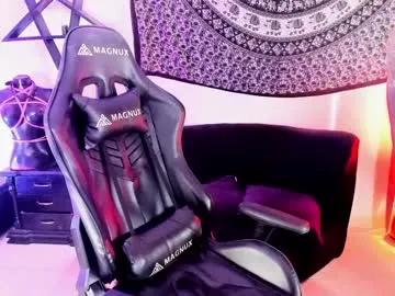 faplex – webcam model profile photo Image 8