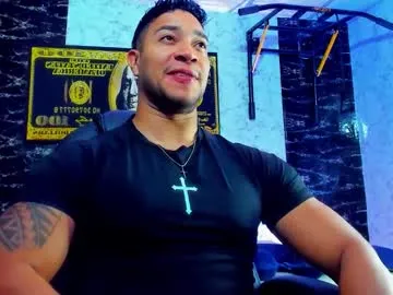 IORio2 – webcam model profile photo Image 14