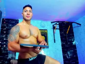 IORio2 – webcam model profile photo Image 15