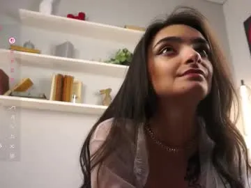 maataaan – webcam model profile photo Image 14